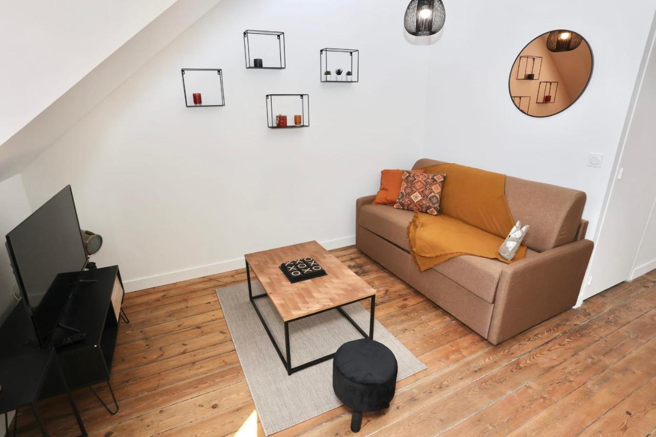Napoleon Gare 8 T2 Dernier Etage Bylocly Apartamento Pontivy Exterior foto
