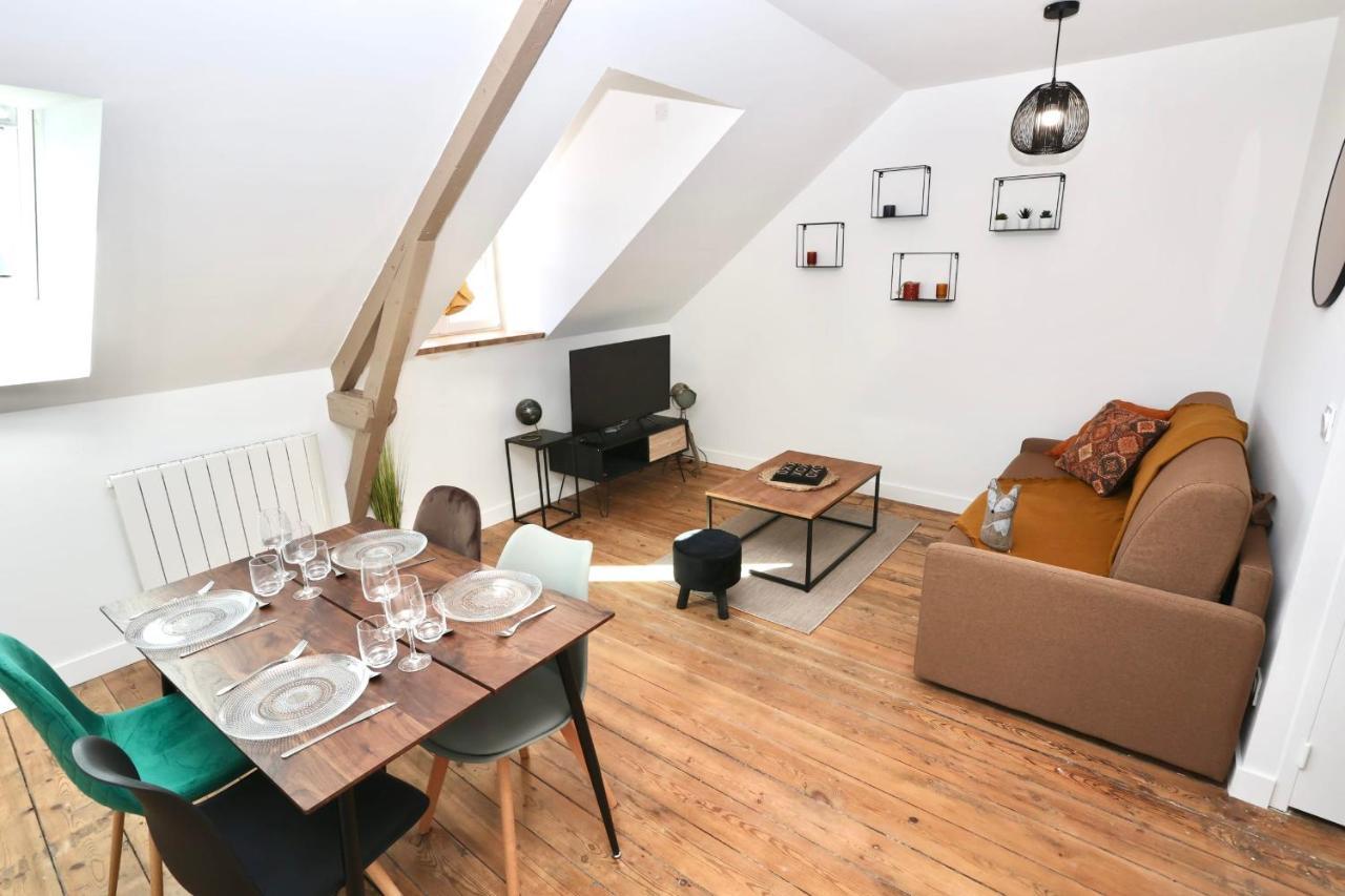 Napoleon Gare 8 T2 Dernier Etage Bylocly Apartamento Pontivy Exterior foto
